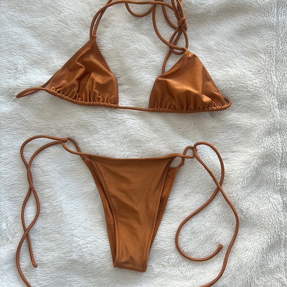 Tropic Of C bikini set ‼️SALE‼️ - Picture 1 of 4